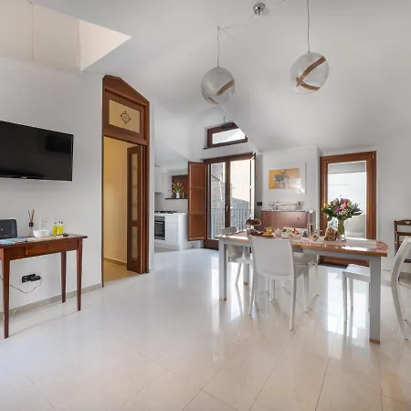 Apartamento Il Tulipano - Al Centro Di Vico Equense